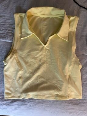 Aritzia TriAction Top 💛